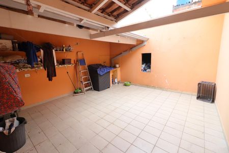 Casa para alugar com 450m², 3 quartos e 6 vagasÁrea de Serviço