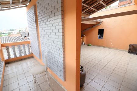 Casa para alugar com 450m², 3 quartos e 6 vagasÁrea de Serviço