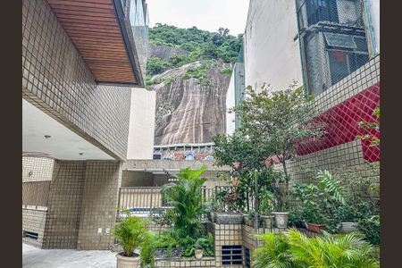 Apartamento para alugar com 282m², 4 quartos e 3 vagas