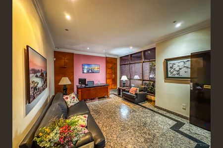 Apartamento para alugar com 282m², 4 quartos e 3 vagas