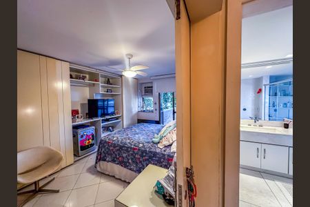 Apartamento para alugar com 282m², 4 quartos e 3 vagas