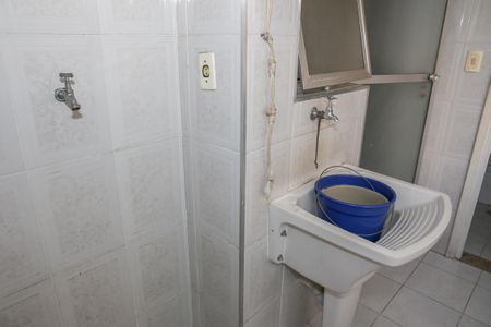 Apartamento à venda com 68m², 3 quartos e 1 vagaÁrea de Serviço