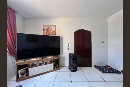 Casa à venda com 230m², 2 quartos e 3 vagasSala