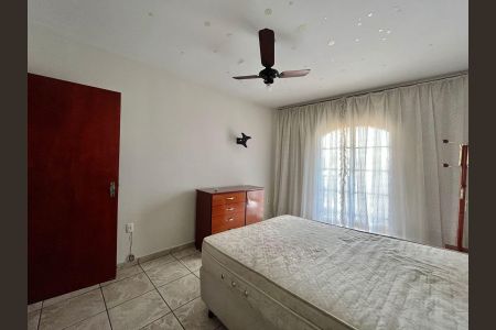 Casa à venda com 230m², 2 quartos e 3 vagasQuarto 3