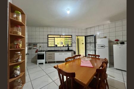 Casa à venda com 230m², 2 quartos e 3 vagasCozinha