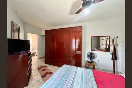 Casa à venda com 230m², 2 quartos e 3 vagas Suíte