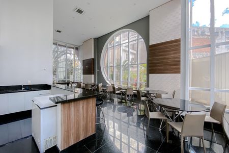 Apartamento à venda com 45m², 1 quarto e 1 vaga Apartamento à venda com 45m², 1 quarto e 1 vagaÁrea comum - Salão de festas