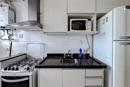 Apartamento à venda com 45m², 1 quarto e 1 vaga Apartamento à venda com 45m², 1 quarto e 1 vagaCozinha e Área de Serviço