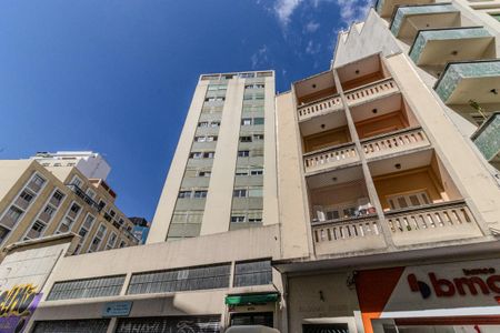 Apartamento à venda com 42m², 1 quarto e sem vaga Apartamento à venda com 42m², 1 quarto e sem vagaFachada