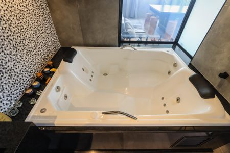 Apartamento à venda com 144m², 3 quartos e 2 vagasBanheira