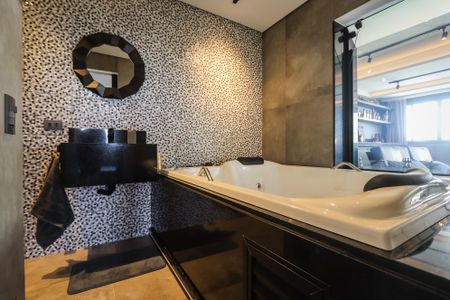 Apartamento à venda com 144m², 3 quartos e 2 vagasBanheira