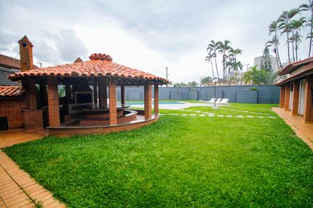 Casa para alugar com 1000m², 5 quartos e 3 vagas