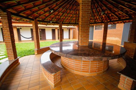 Casa para alugar com 1000m², 5 quartos e 3 vagas