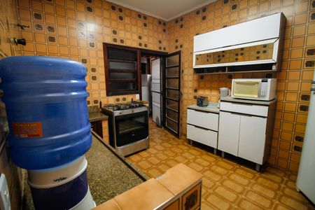 Casa para alugar com 1000m², 5 quartos e 3 vagas