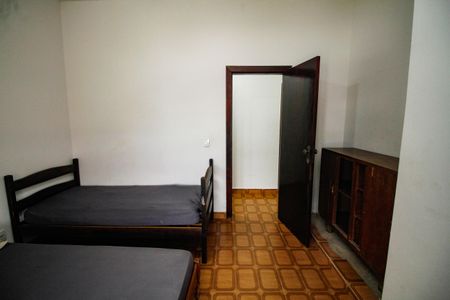 Casa para alugar com 1000m², 5 quartos e 3 vagas