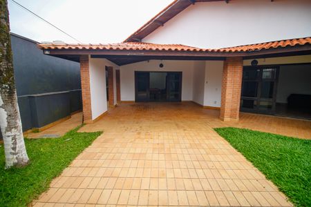 Casa para alugar com 1000m², 5 quartos e 3 vagas