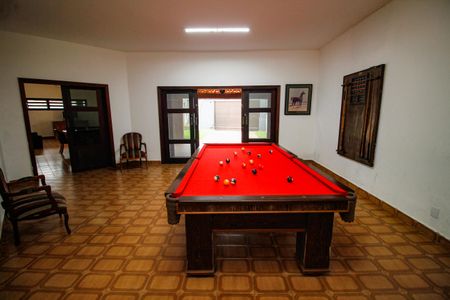 Casa para alugar com 1000m², 5 quartos e 3 vagas