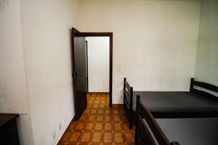 Casa para alugar com 1000m², 5 quartos e 3 vagas