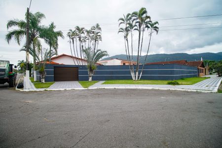 Casa para alugar com 1000m², 5 quartos e 3 vagas