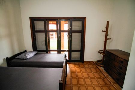 Casa para alugar com 1000m², 5 quartos e 3 vagas