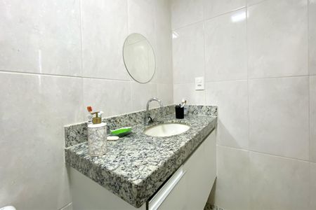 Apartamento à venda com 76m², 3 quartos e 2 vagasBanheiro da Suíte 1