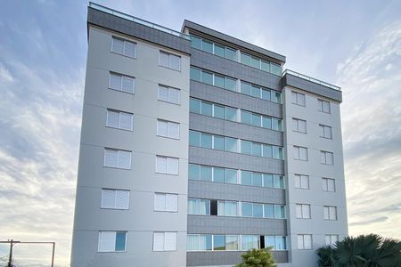 Apartamento à venda com 76m², 3 quartos e 2 vagasFachada