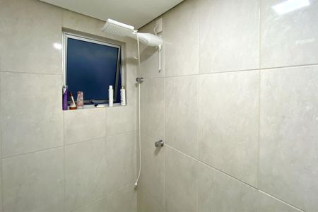 Apartamento à venda com 76m², 3 quartos e 2 vagasBanheiro da Suíte 1