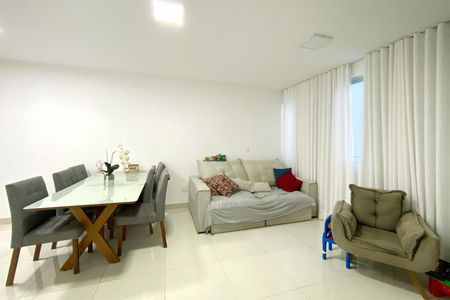 Sala de apartamento à venda com 3 quartos, 76m² em Nova Granada, Belo Horizonte