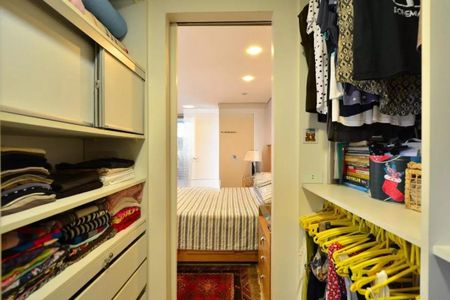 Apartamento à venda com 220m², 3 quartos e 3 vagasFoto 21