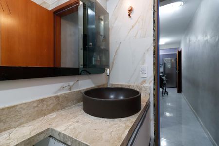 Apartamento para alugar com 47m², 2 quartos e 1 vaga Apartamento para alugar com 47m², 2 quartos e 1 vagaBanheiro