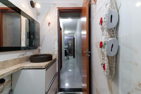 Apartamento para alugar com 47m², 2 quartos e 1 vaga Apartamento para alugar com 47m², 2 quartos e 1 vagaBanheiro