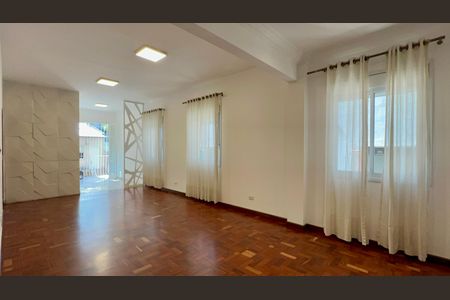 Apartamento para alugar com 120m², 2 quartos e 1 vaga Apartamento para alugar com 120m², 2 quartos e 1 vagaSala