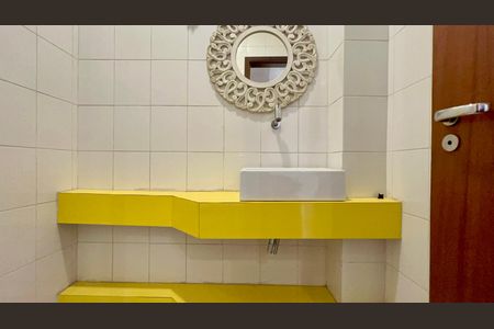 Apartamento para alugar com 120m², 2 quartos e 1 vaga Apartamento para alugar com 120m², 2 quartos e 1 vagaLavabo