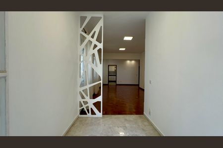 Apartamento para alugar com 120m², 2 quartos e 1 vaga Apartamento para alugar com 120m², 2 quartos e 1 vagaDetalhe