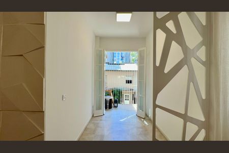 Apartamento para alugar com 120m², 2 quartos e 1 vaga Apartamento para alugar com 120m², 2 quartos e 1 vagaDetalhe