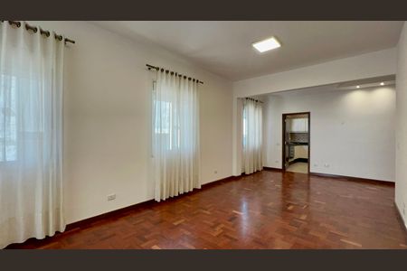 Apartamento para alugar com 120m², 2 quartos e 1 vaga Apartamento para alugar com 120m², 2 quartos e 1 vagaSala