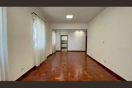 Apartamento para alugar com 120m², 2 quartos e 1 vaga Apartamento para alugar com 120m², 2 quartos e 1 vagaSala
