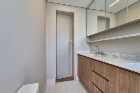 Apartamento para alugar com 167m², 3 quartos e 3 vagasBanheiro da Suíte 2 