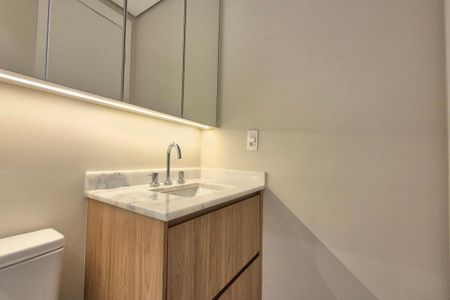 Apartamento para alugar com 167m², 3 quartos e 3 vagasBanheiro da Suíte 1