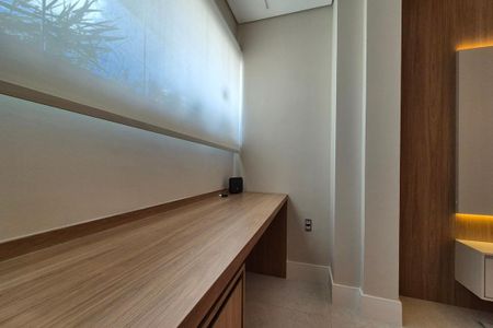 Apartamento para alugar com 167m², 3 quartos e 3 vagasEscritório