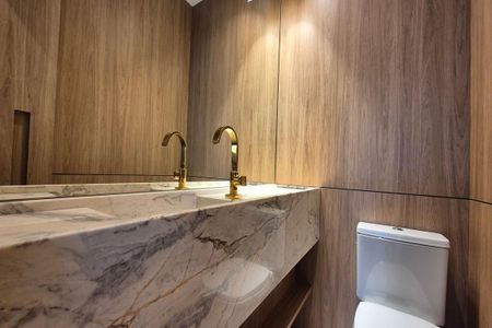 Apartamento para alugar com 167m², 3 quartos e 3 vagasLavabo