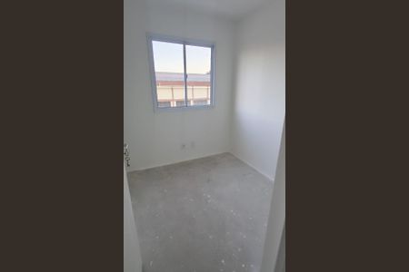 Quarto de apartamento para alugar com 2 quartos, 37m² em Vila Jaraguá, São Paulo
