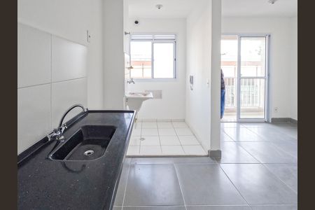 Cozinha de apartamento para alugar com 2 quartos, 37m² em Vila Jaraguá, São Paulo