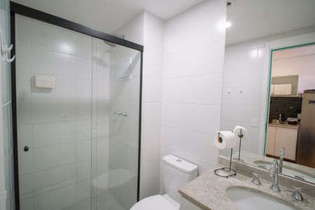 Banheiro de kitnet/studio para alugar com 1 quarto, 24m² em Butantã, São Paulo