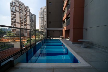 Studio à venda com 24m², 1 quarto e sem vagaÁrea comum - Piscina