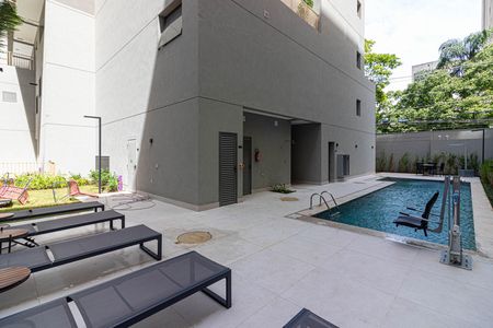 Studio à venda com 24m², 1 quarto e sem vaga Studio à venda com 24m², 1 quarto e sem vagaÁrea comum - Piscina