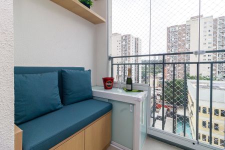 Apartamento para alugar com 36m², 2 quartos e sem vagaSala - Varanda