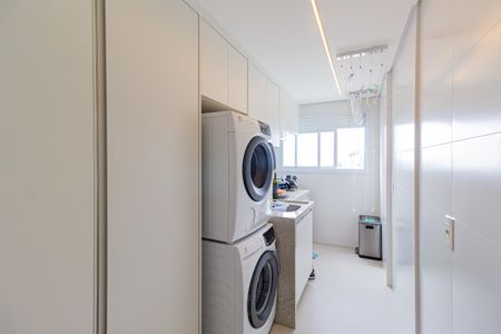 Apartamento à venda com 136m², 3 quartos e 2 vagasÁrea de Serviço