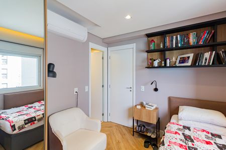 Apartamento à venda com 136m², 3 quartos e 2 vagasSuíte 2