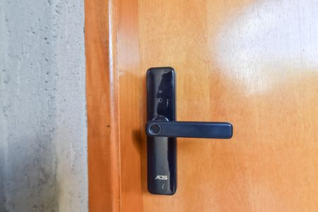 Studio para alugar com 30m², 1 quarto e sem vaga Studio para alugar com 30m², 1 quarto e sem vagaFechadura digital